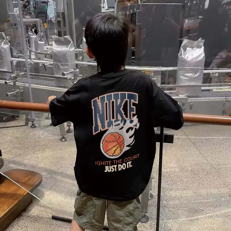 【90-160cm】目を奪われる 爆売れ中 カジュアル カッコイイ 着やすい 男の子 半袖 Ｔシャツ